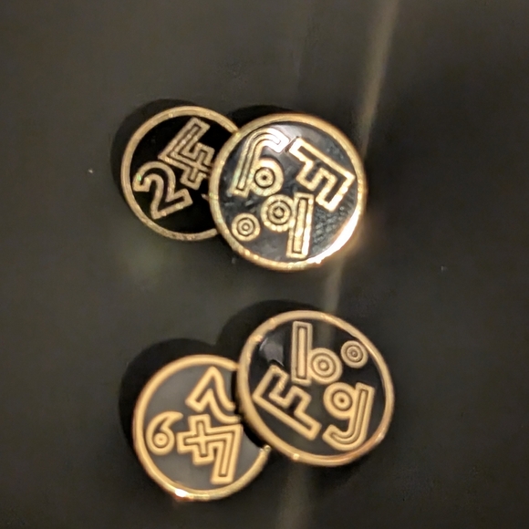 Vintage Hermès 1989 Cufflinks Gold Tone and Black - Picture 2 of 9